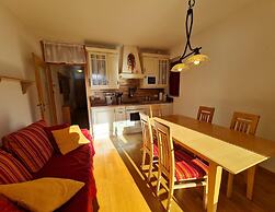 Comfortable Apartment With Mountain View