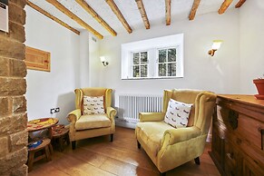 Host Stay Bradley House
