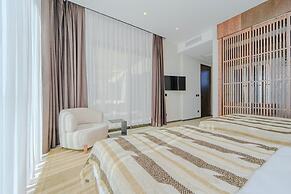 Silence Villas