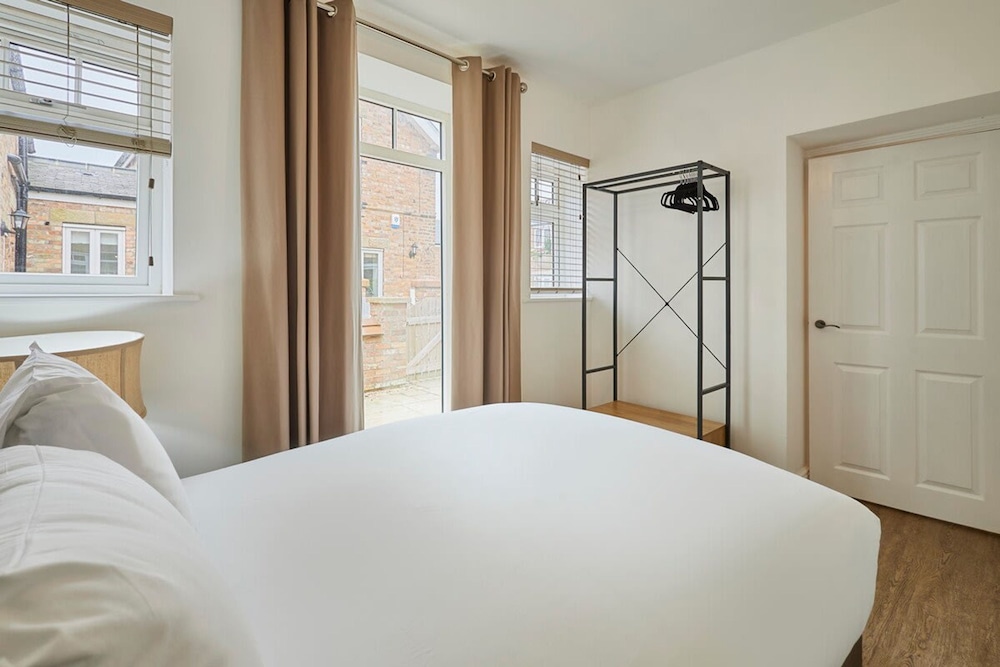Host Stay Jubilee Close
