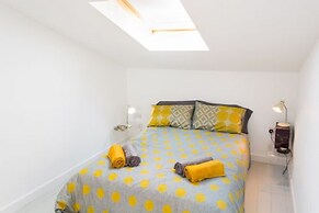 Host Stay Hen Barn
