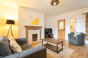Host Stay Wind Rose Cottage
