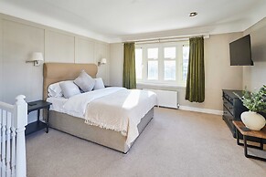 Host & Stay The Raven Hotel Rooms