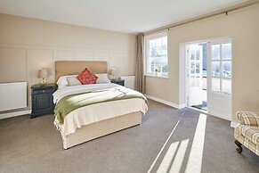 Host & Stay The Raven Hotel Rooms