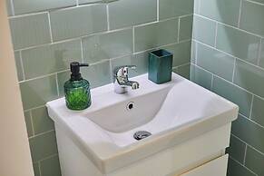Host Stay Joffre Avenue
