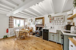 Host Stay Lakeview Cottage - Upper Hulme