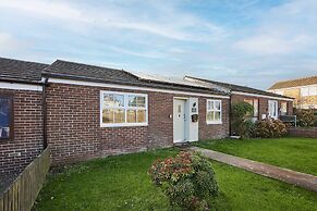 Host Stay Middle Cottage