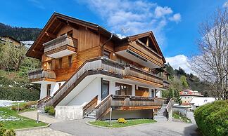 Central Vacation Apartment With View