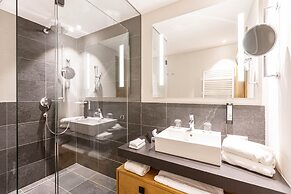 Premium Apartment With 2 Bedrooms