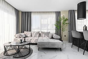 Ophelia Suites by halu!