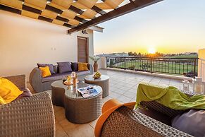 Hg07 Adjacent to Aphrodite Hills- Private Pool, Large Terrace
