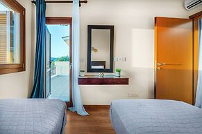 Hg07 Adjacent to Aphrodite Hills- Private Pool, Large Terrace