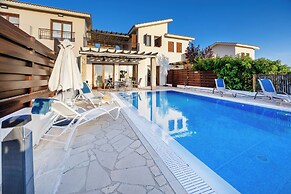 Hg07 Adjacent to Aphrodite Hills- Private Pool, Large Terrace