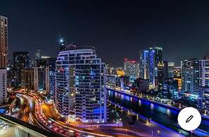 Beachfront 1BR Jumeirah Gate Tower 1