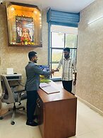 S G R HOTEL & LODGE