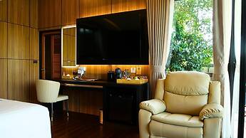 High Tree Resort Co.,Ltd.