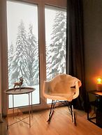 Luxury Apartment With Stunning Mountain View