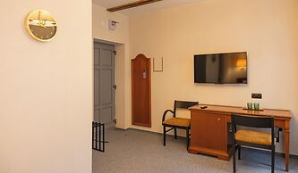 Epic Rooms
