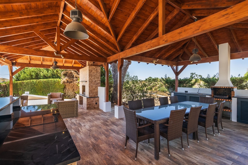 Villa Amendoeira in Olhos de gua