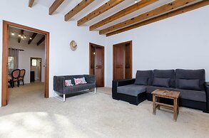 Villa in Maria de la Salut