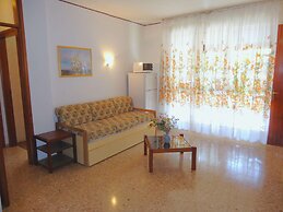 Villa in Caorle Near Spiaggia Tartaruga