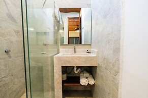 HOTEL NG