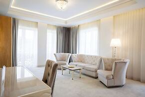 Tresor Le Palais Timisoara, Curio Collection By Hilton