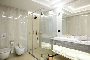 Tresor Le Palais Timisoara, Curio Collection By Hilton