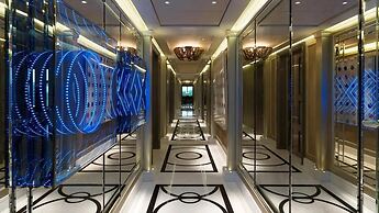 Skyline Luxe Panoramic Suites & towers Toronto