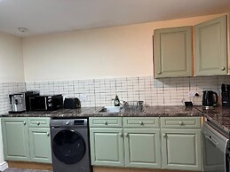 Flat With the View in Stroud