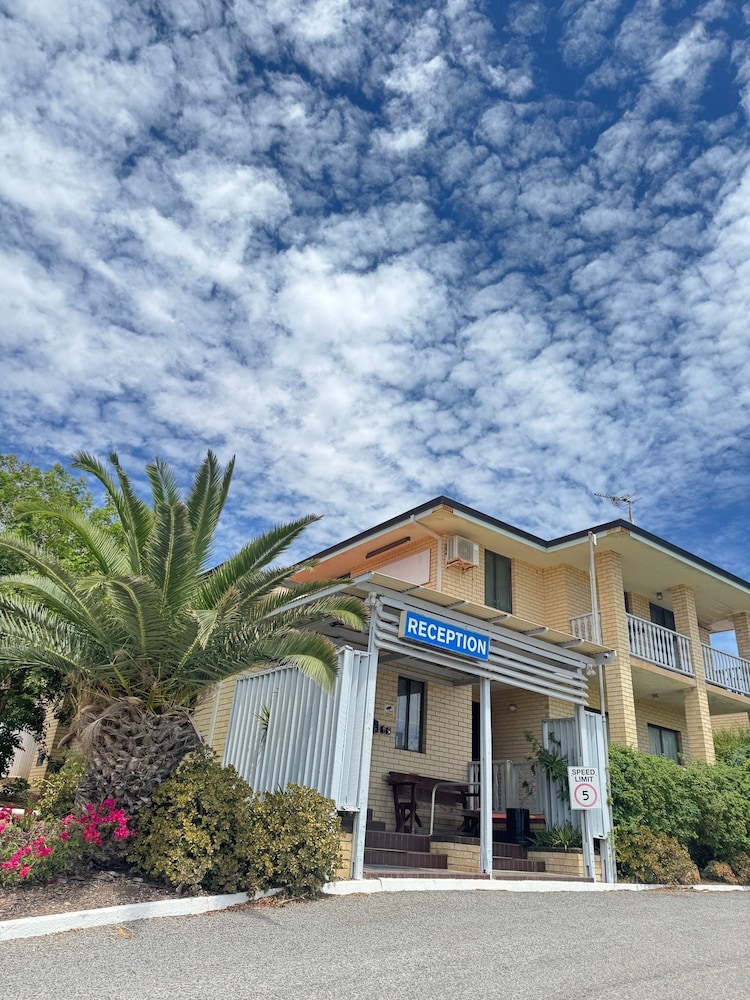 Oceanview Villas