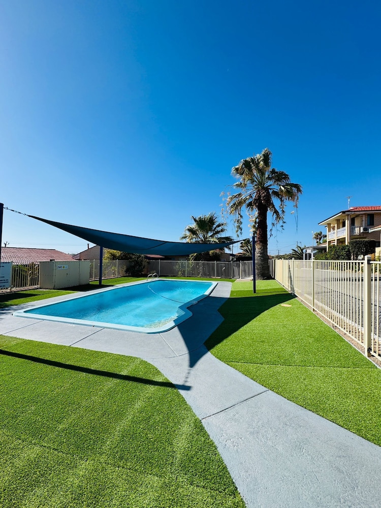 Oceanview Villas