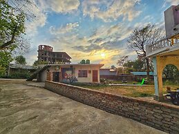 Dhauladhar Inn