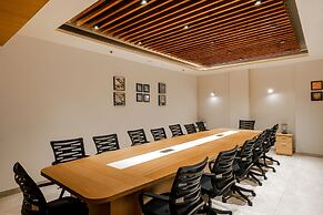 Krishna's Courtyard - Hotel & Convention