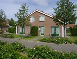 Pleasant Holiday Home With Garden