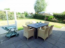Pleasant Holiday Home With Garden