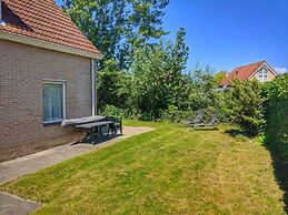 Pleasant Holiday Home With Garden