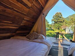 Mango Villa Nong Khiaw