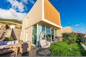 Golden Glow Villa Green Coast