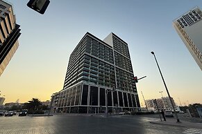Cozy 1BR in Binghatti Emerald
