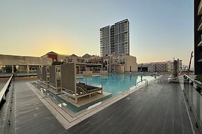 Cozy 1BR in Binghatti Emerald