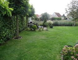 Lovely Bungalow With Garden