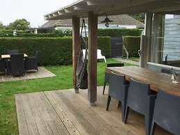 Lovely Bungalow With Garden