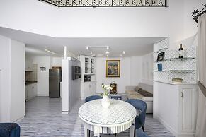 Estate4home - Casetta Arienzo
