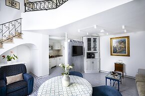 Estate4home - Casetta Arienzo