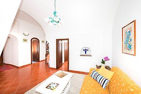 Estate4home - Chiesa Nuova Grande