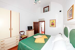 Estate4home - Chiesa Nuova Grande