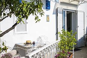 Estate4home - Casetta Arienzo