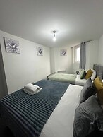 1br-sleeps4-parking-closetocentre