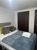 1br-sleeps4-parking-closetocentre